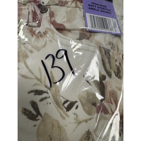 NWT Buffalo David Bitton Women’s High-Rise Soft Stretch Ankle Skinny Jeans 139 - Picture 4 of 4